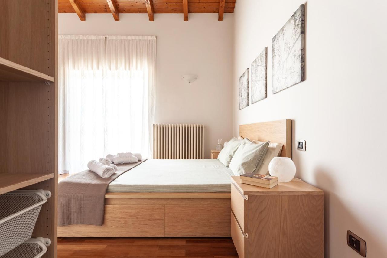 Apartment Misiadele Carnago Luaran gambar