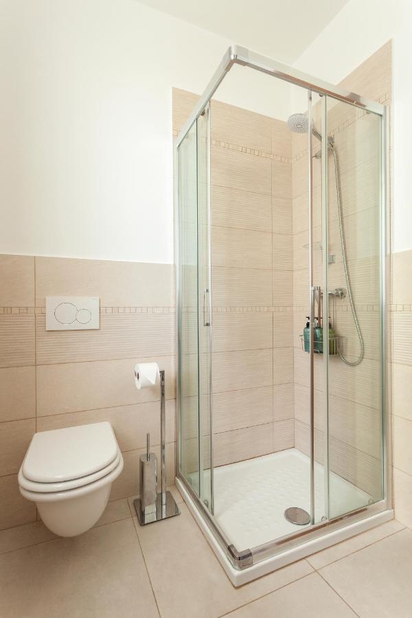Apartment Misiadele Carnago Luaran gambar